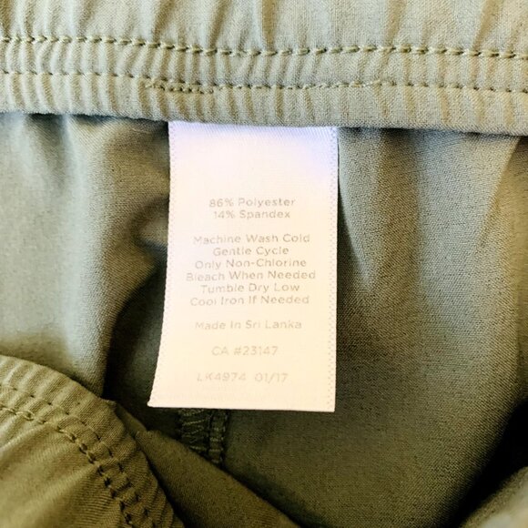 T by Tablots Womens Crop Pants Cuffed Green Lightweight Elastic Waist Petite LP - Picture 10 of 12